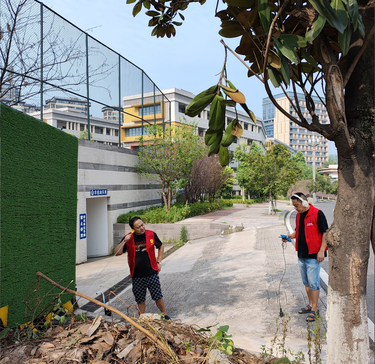 管網(wǎng)維護(hù)部協(xié)助宜賓市人民路小學(xué)（岷江校區(qū)）開(kāi)展探漏定點(diǎn)工作