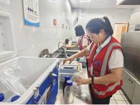 供水服務(wù)進(jìn)校園 滴滴清源沁人心——臨港公司支部、投資公司支部聯(lián)合開(kāi)展“為民辦實(shí)事”主題黨日活動(dòng)